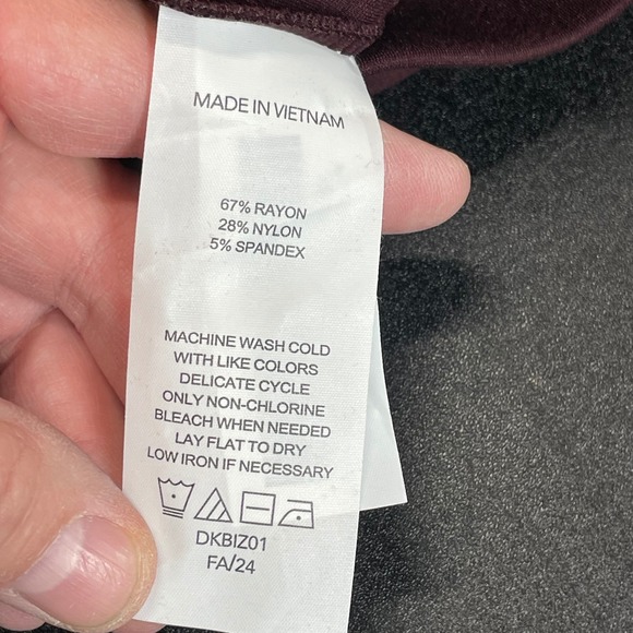 NWT Quince Ultra Stretch Ponte Straight Leg Pants Burgundy Womens Size S - Picture 7 of 12